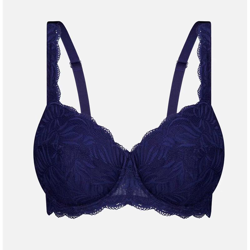 Triumph Essential Lace Balconette Bra image number 7